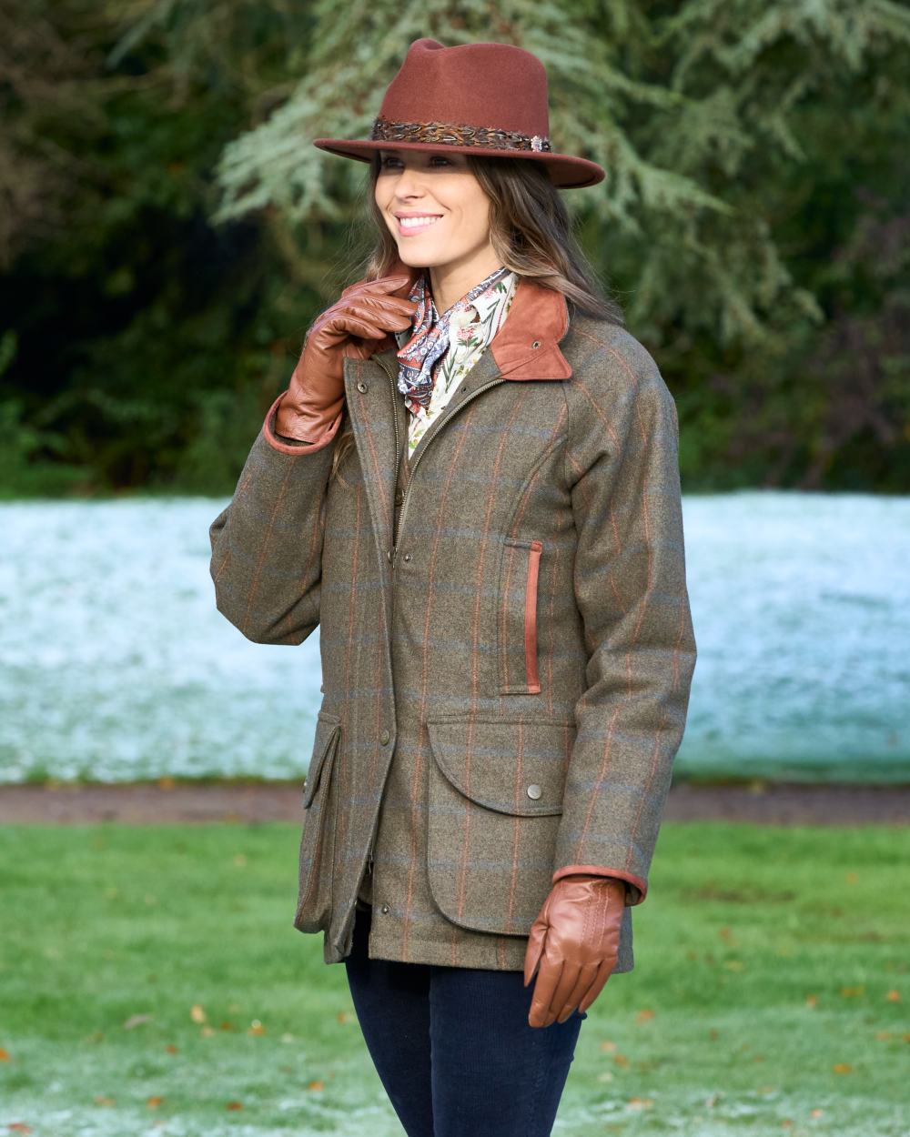 Alan Paine Combrook Ladies Tweed Coat - Image 11