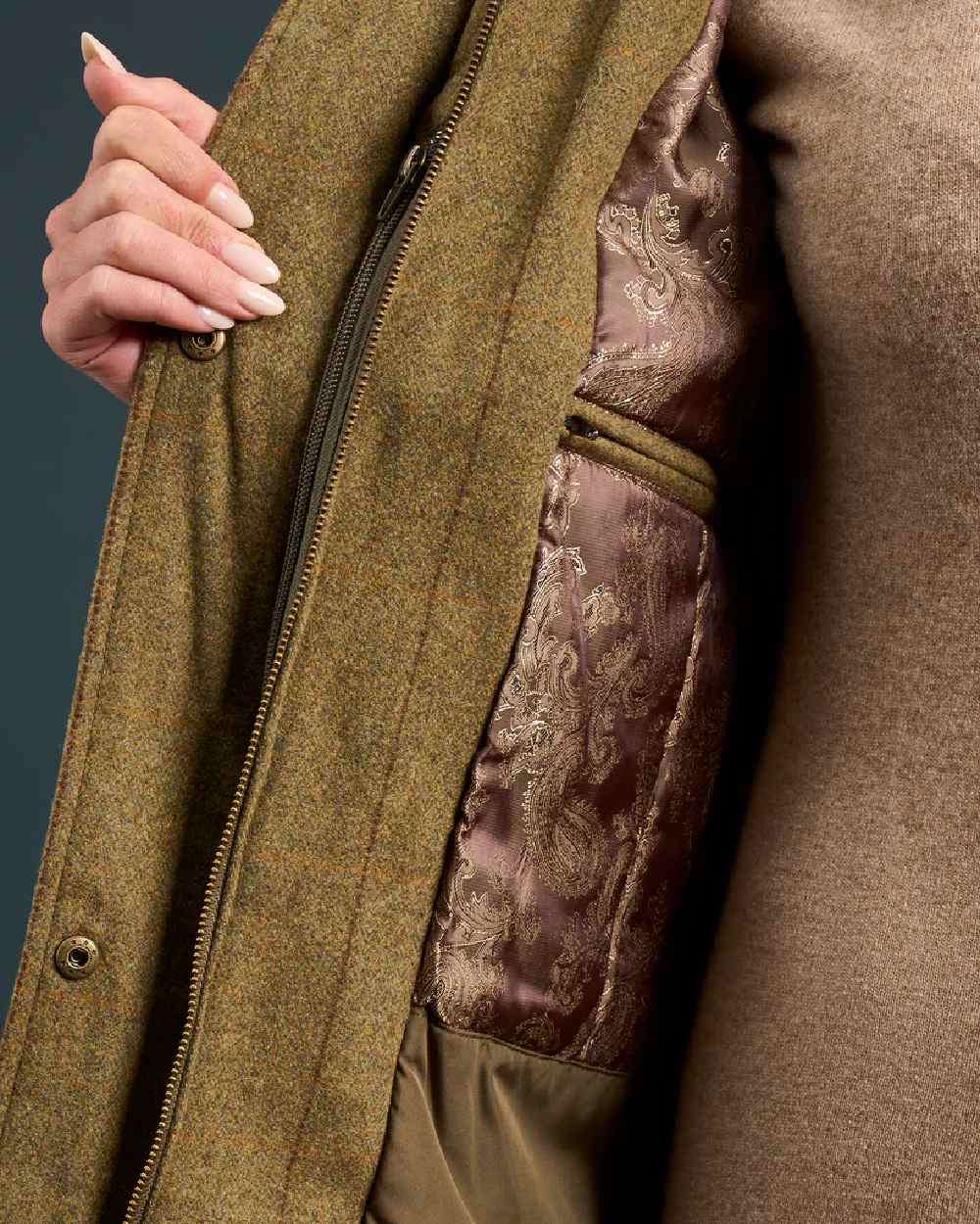 Alan Paine Combrook Ladies Tweed Coat - Image 9