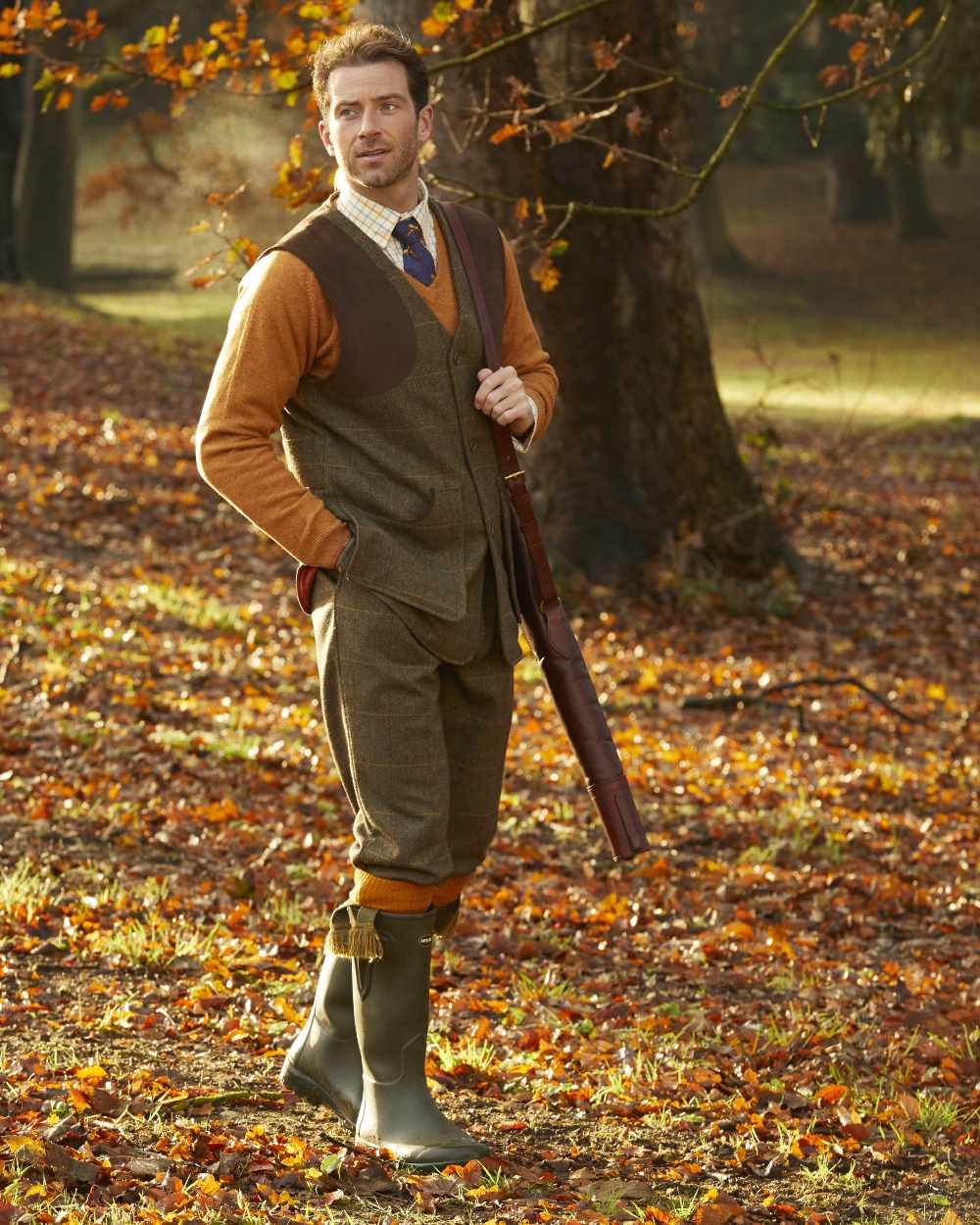 Alan Paine Combrook Tweed Shooting Waistcoat - Image 11