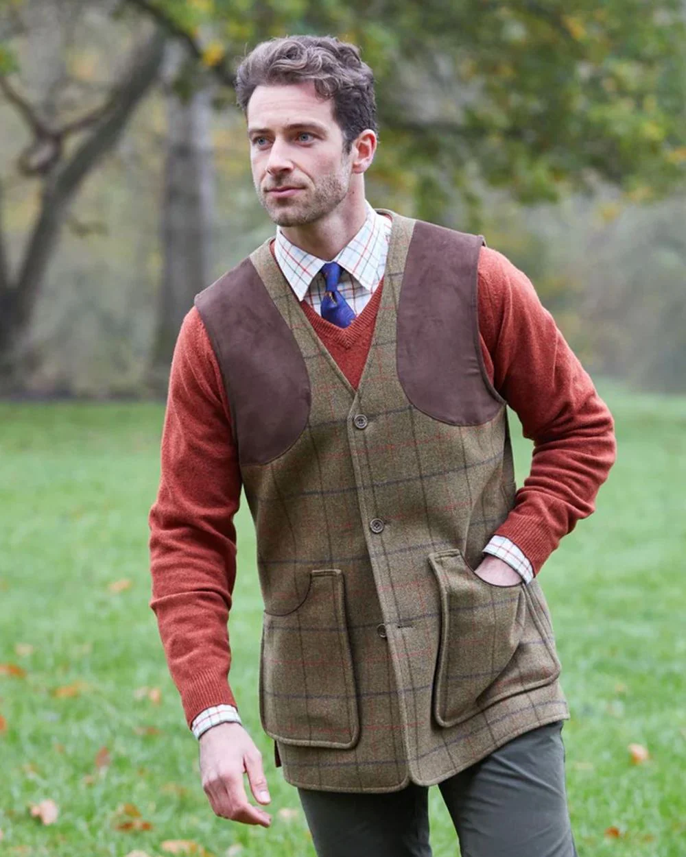 Alan Paine Combrook Tweed Shooting Waistcoat - Image 12