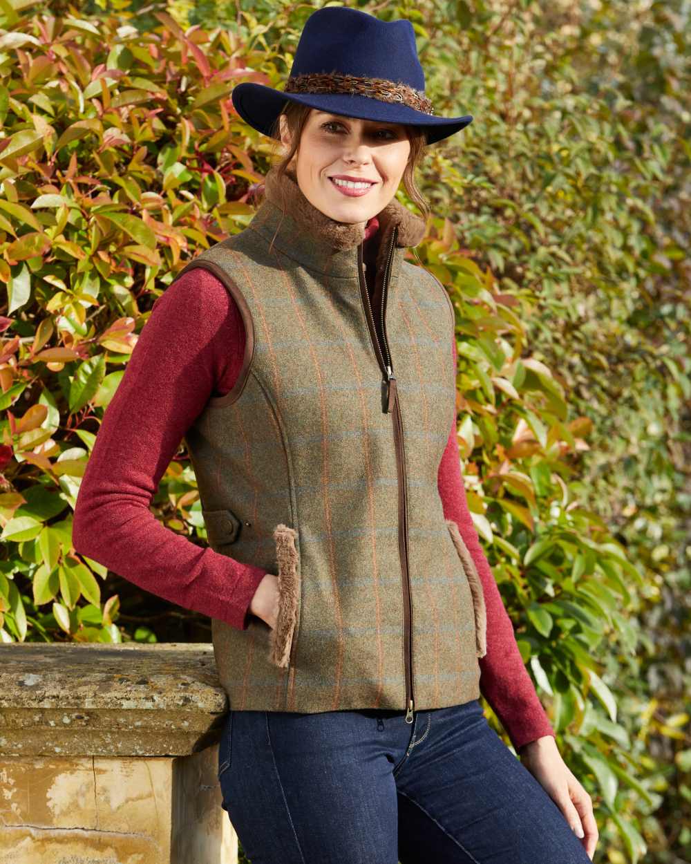 Alan Paine Combrook Tweed Ladies Gilet - Image 13
