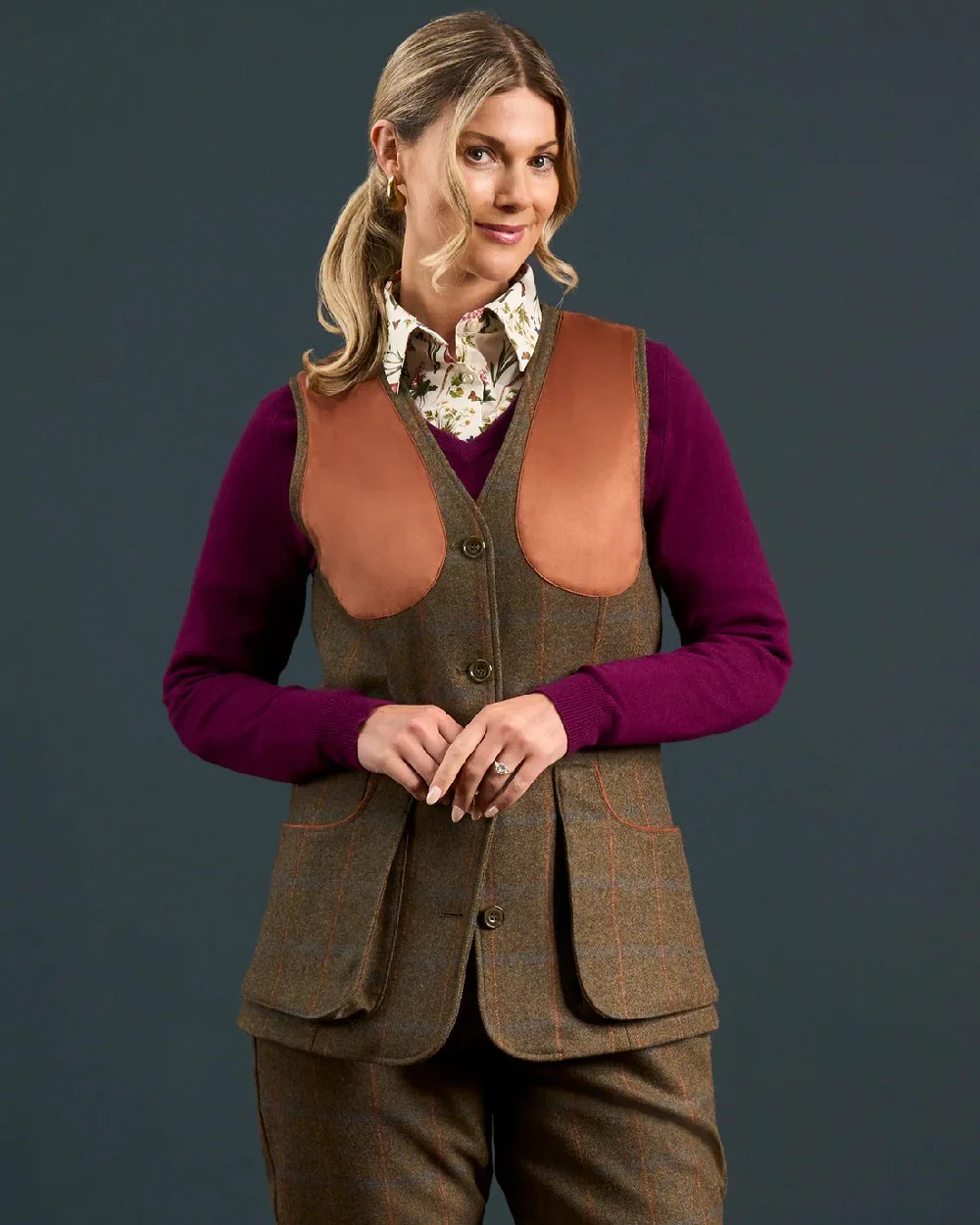Alan Paine Combrook Ladies Tweed Shooting Waistcoat - Image 14