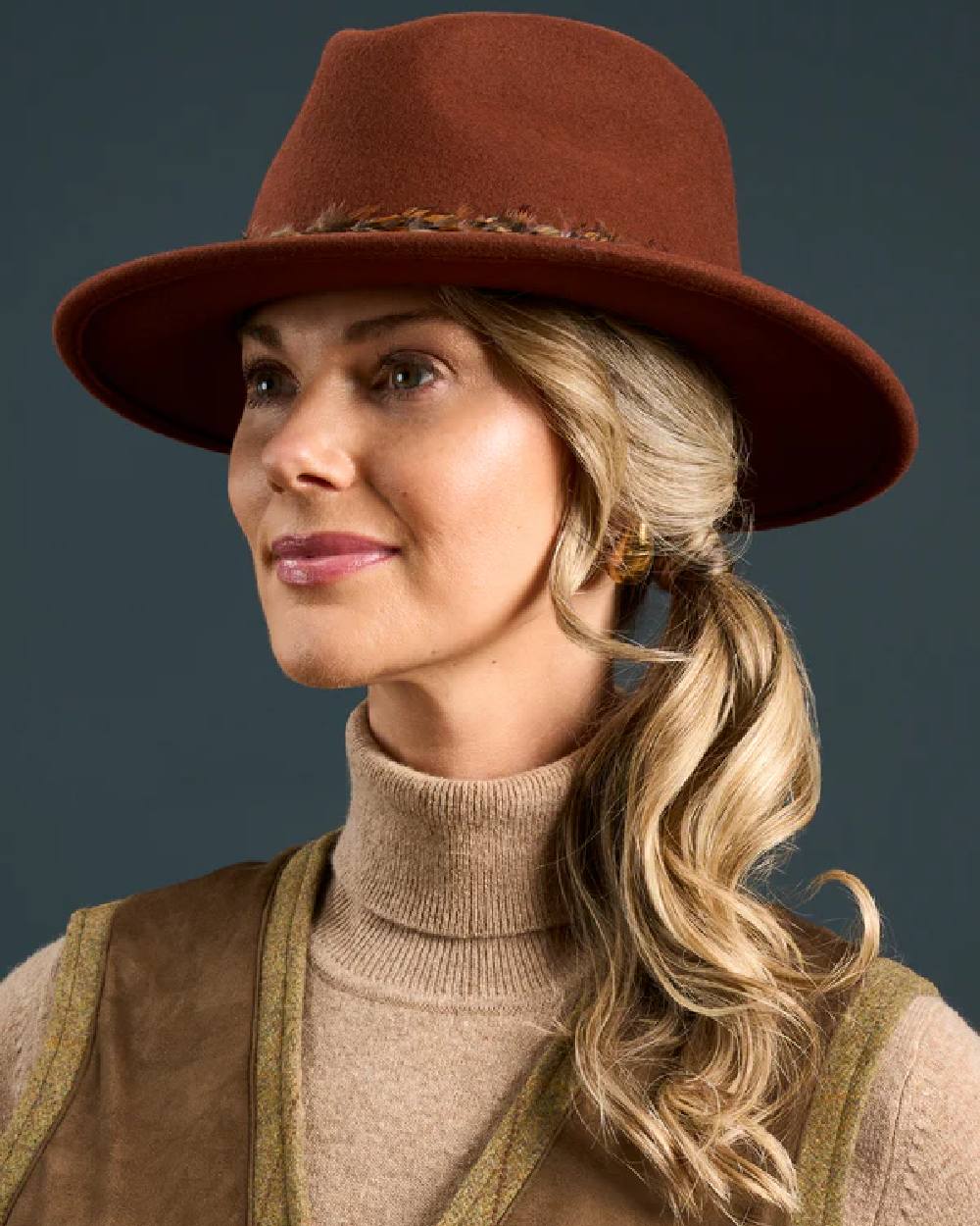 Alan Paine Combrook Ladies Tweed Shooting Waistcoat - Image 6