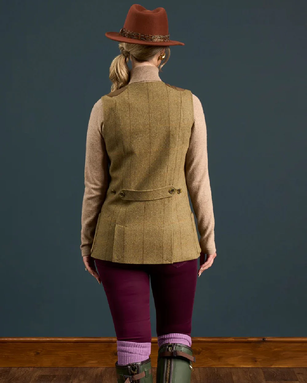 Alan Paine Combrook Ladies Tweed Shooting Waistcoat - Image 7