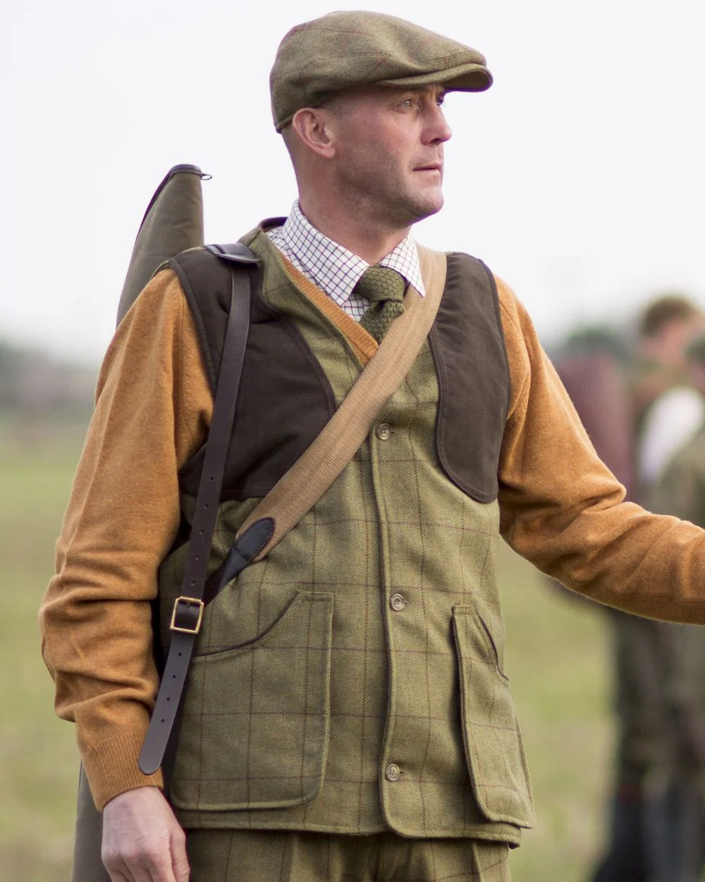 Alan Paine Rutland Tweed Shooting Waistcoat - Image 4