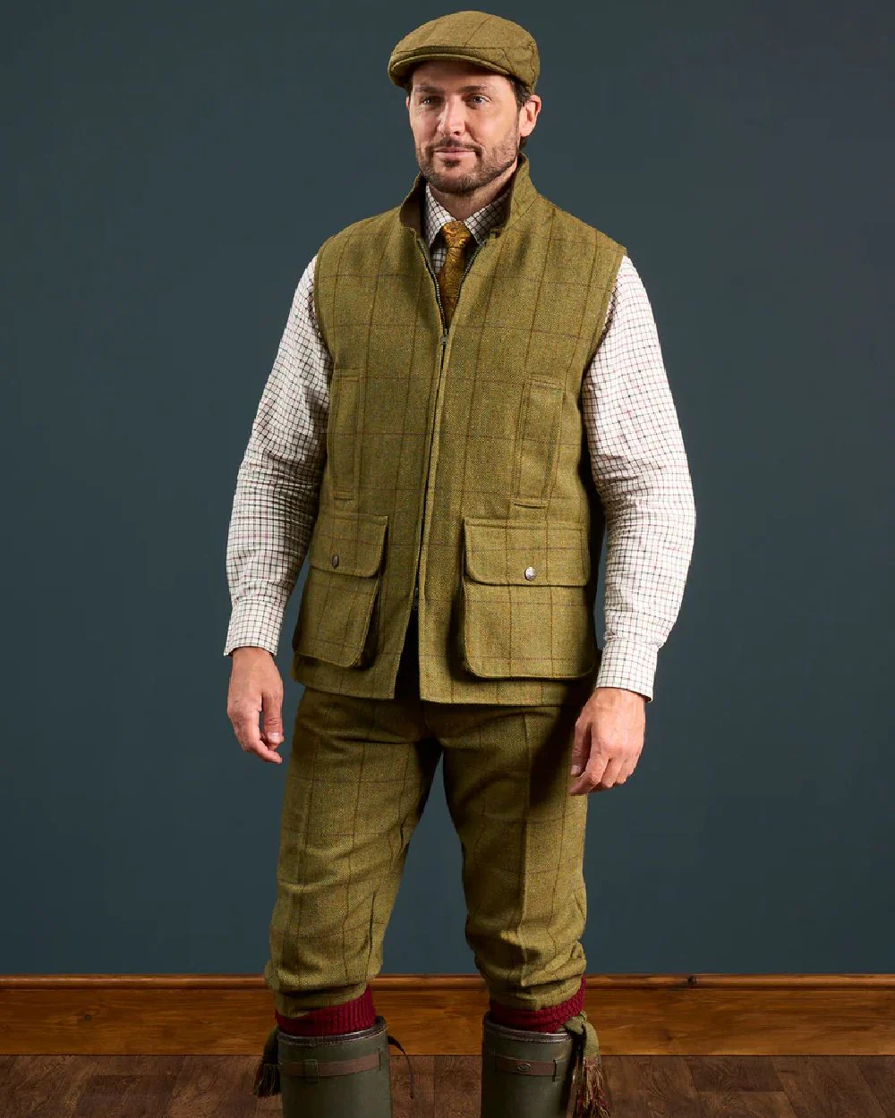 Alan Paine Rutland Tweed Waistcoat - Image 13