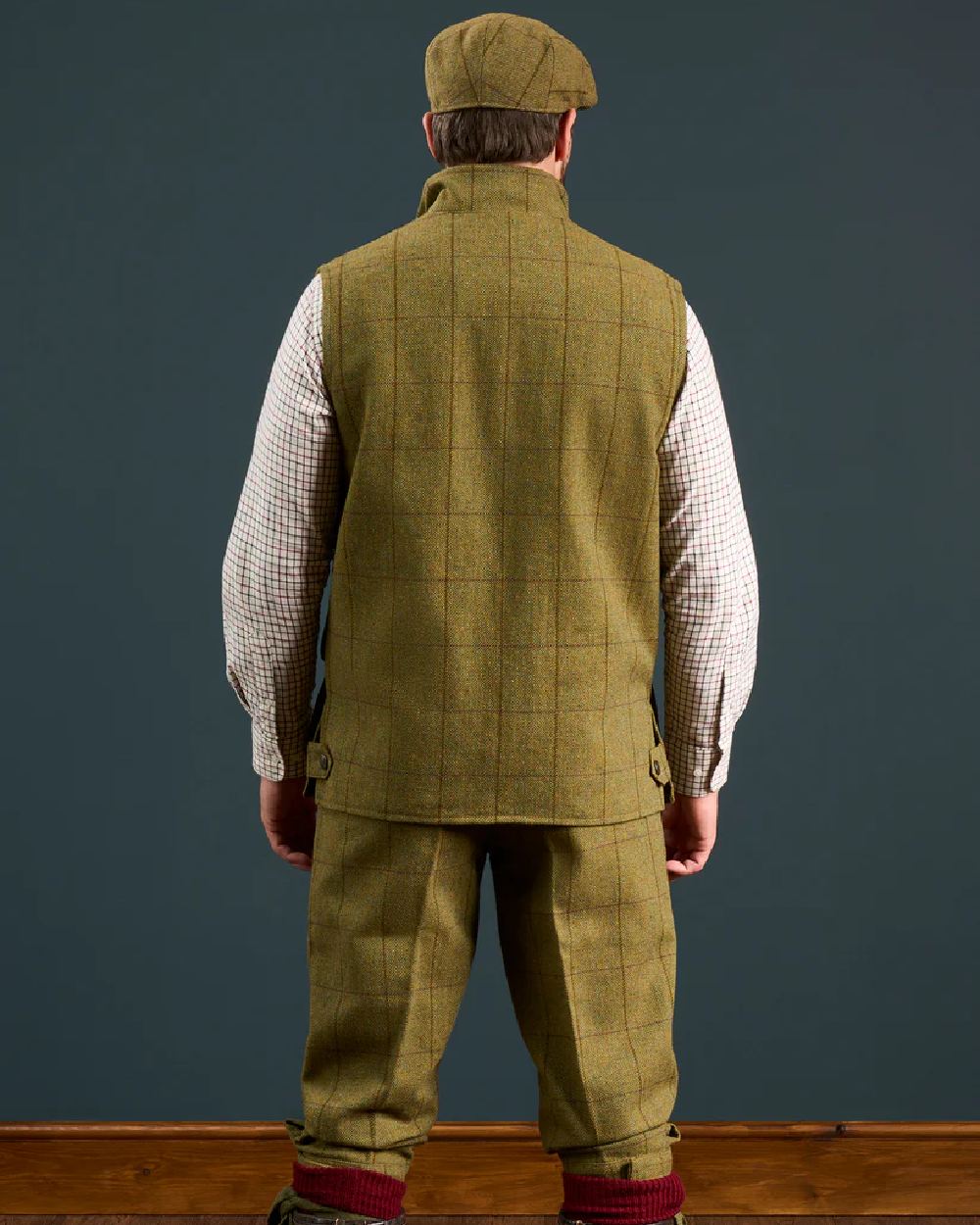 Alan Paine Rutland Tweed Waistcoat - Image 14