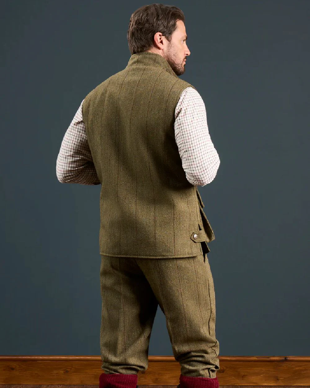 Alan Paine Rutland Tweed Waistcoat - Image 23