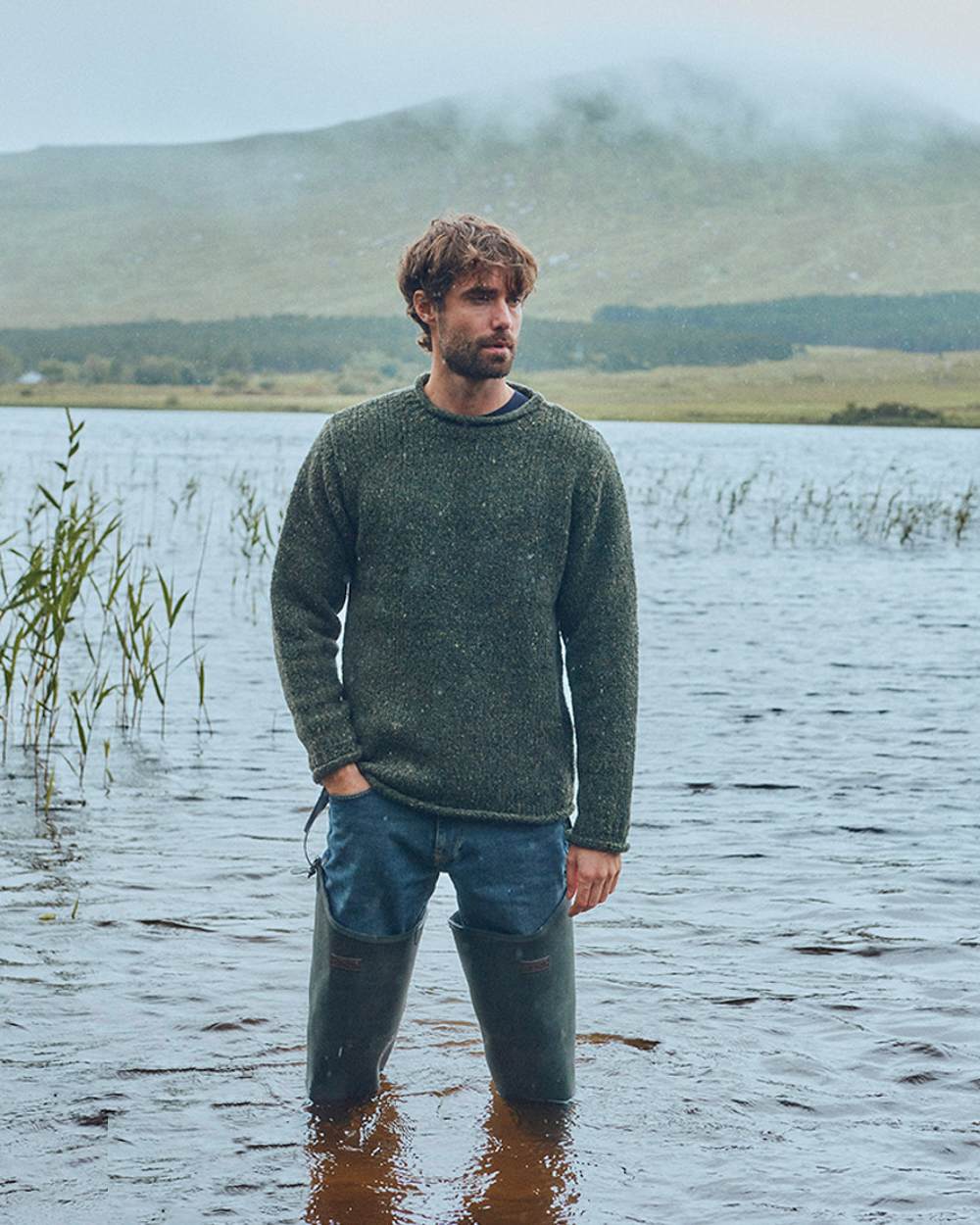 Aran Donegal Wool Crew Neck Sweater - Image 10