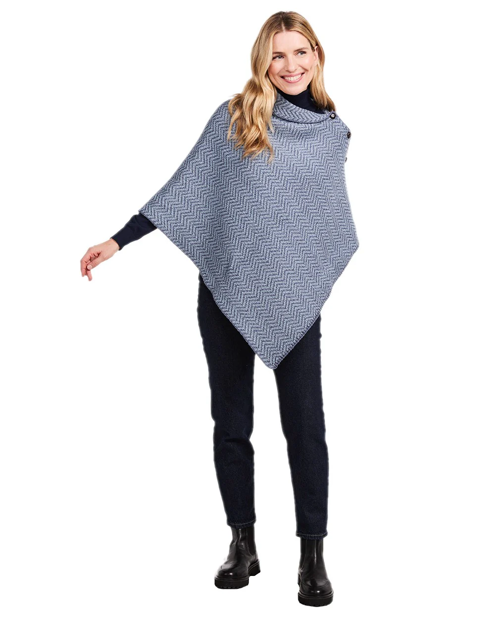Aran Herringbone Poncho with Buttons - Image 17