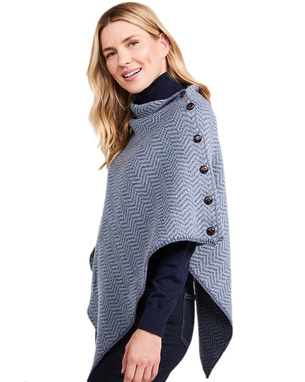Aran Herringbone Poncho with Buttons - Image 18