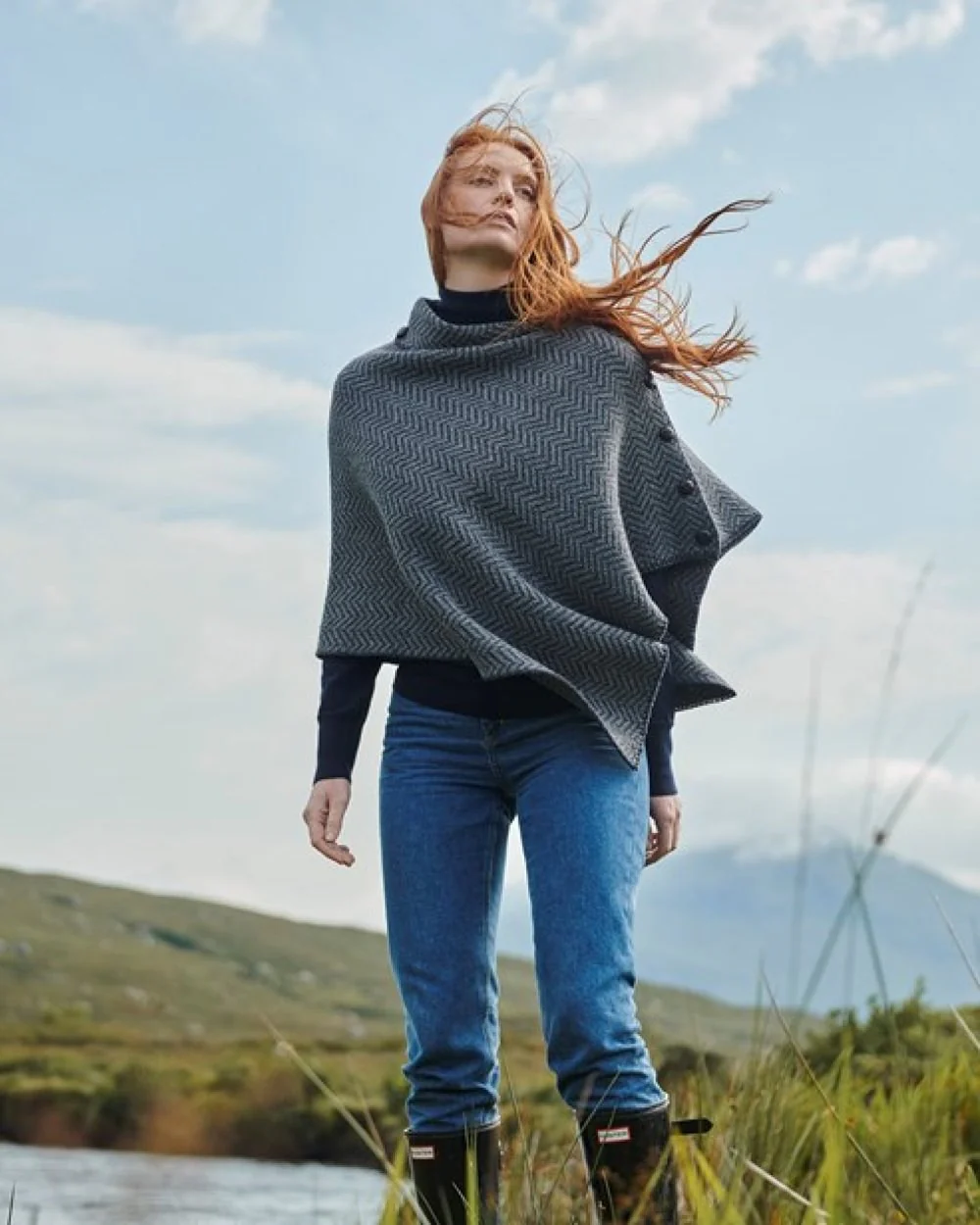 Aran Herringbone Poncho with Buttons - Image 4