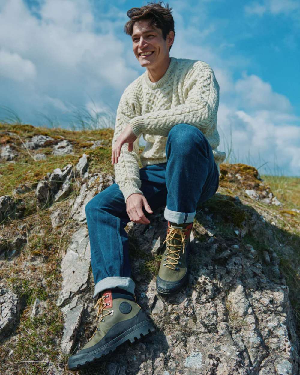 Aran Inishbofin Traditional Sweater - Image 16