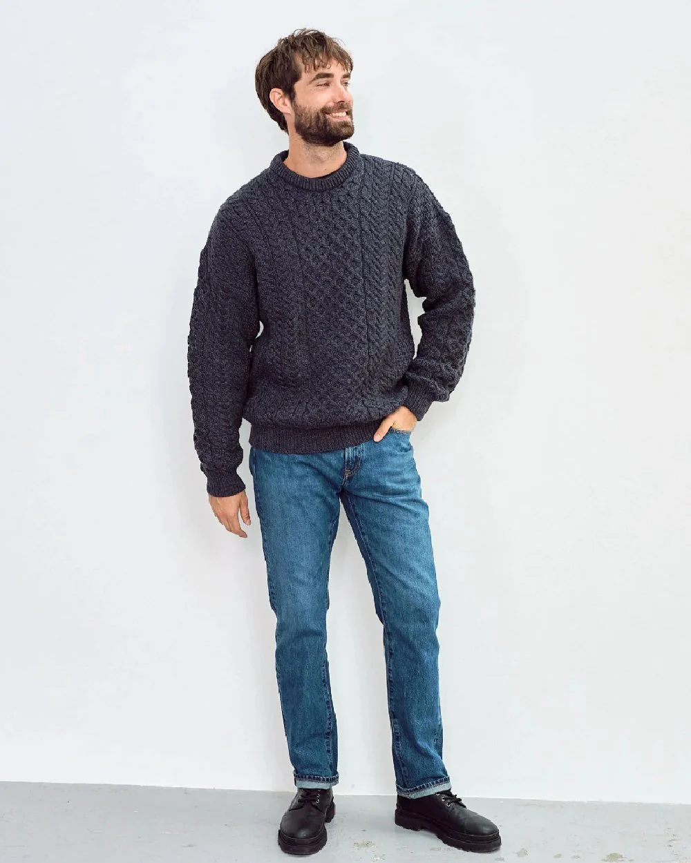 Aran Inisheer Traditional Sweater - Image 18
