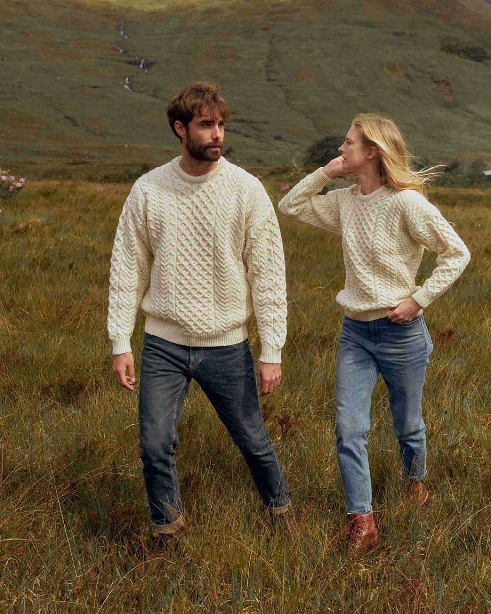 Aran Inisheer Traditional Sweater - Image 37