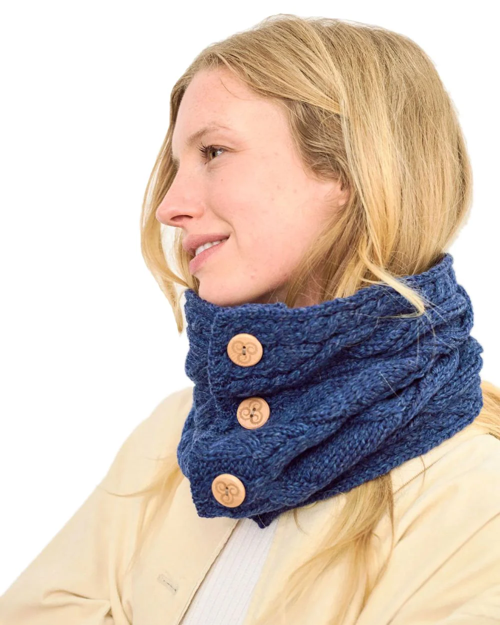 Aran Merino Wool Button Snood - Image 7