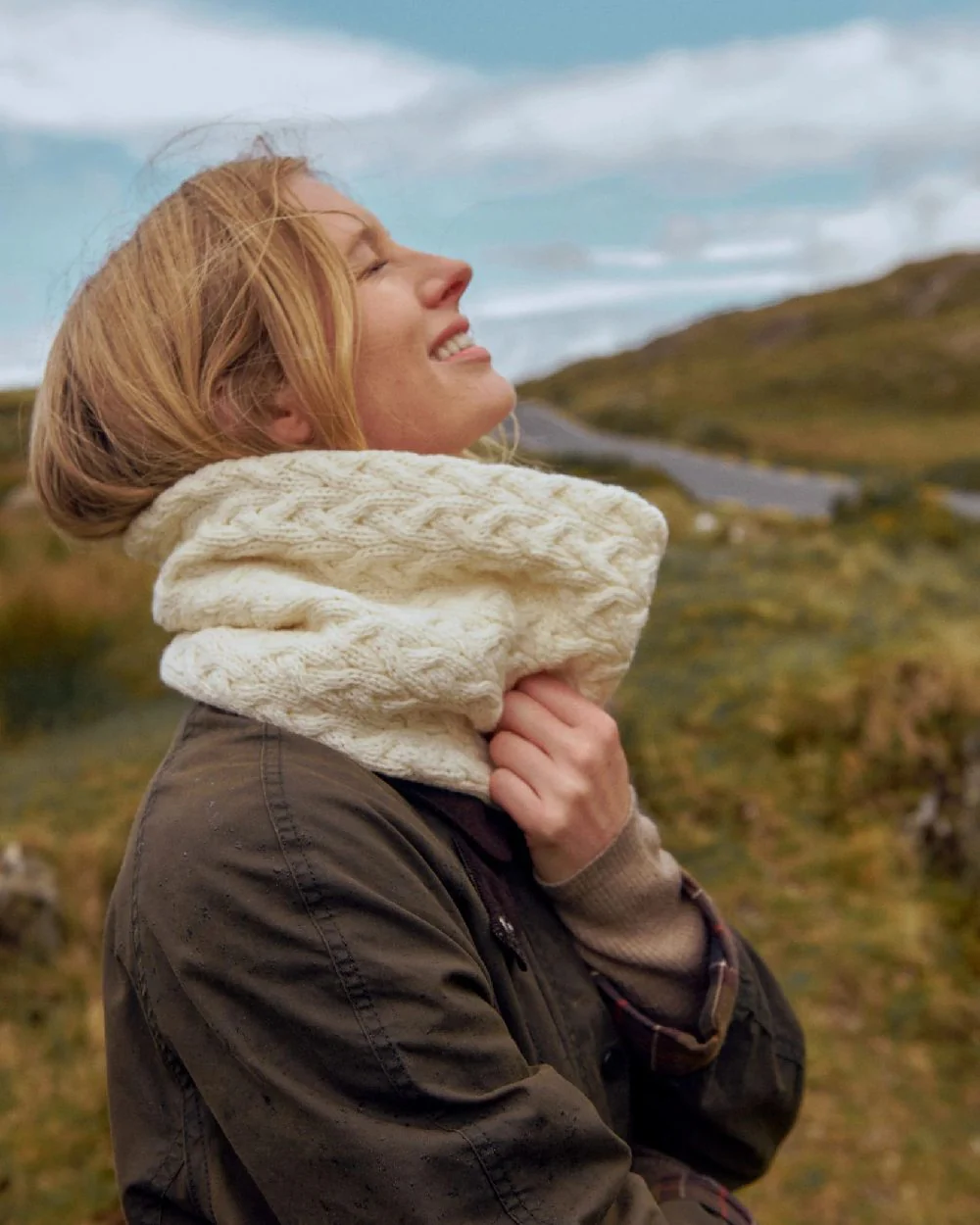 Aran Merino Wool Snood - Image 15