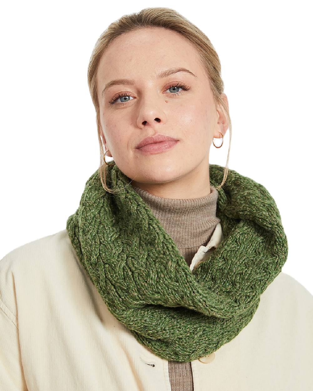 Aran Merino Wool Snood - Image 23