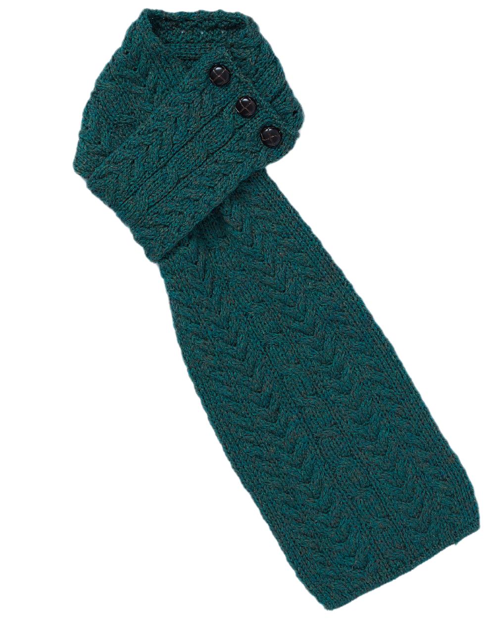 Aran Womens Ballina Buttoned Loop Scarf - Image 24