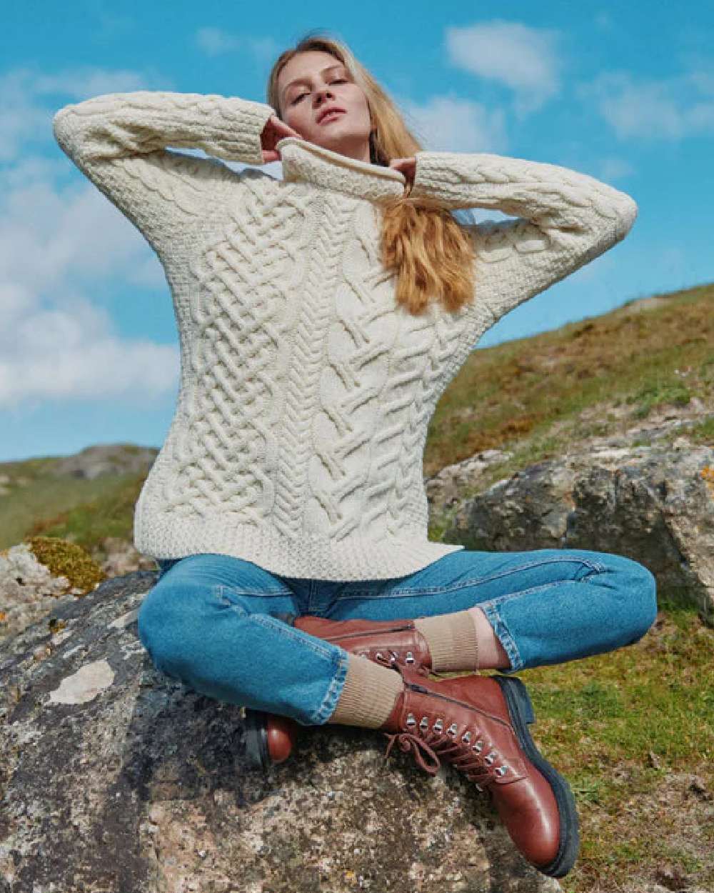 Aran Womens Calla Aysmmetrical Pattern Sweater - Image 6