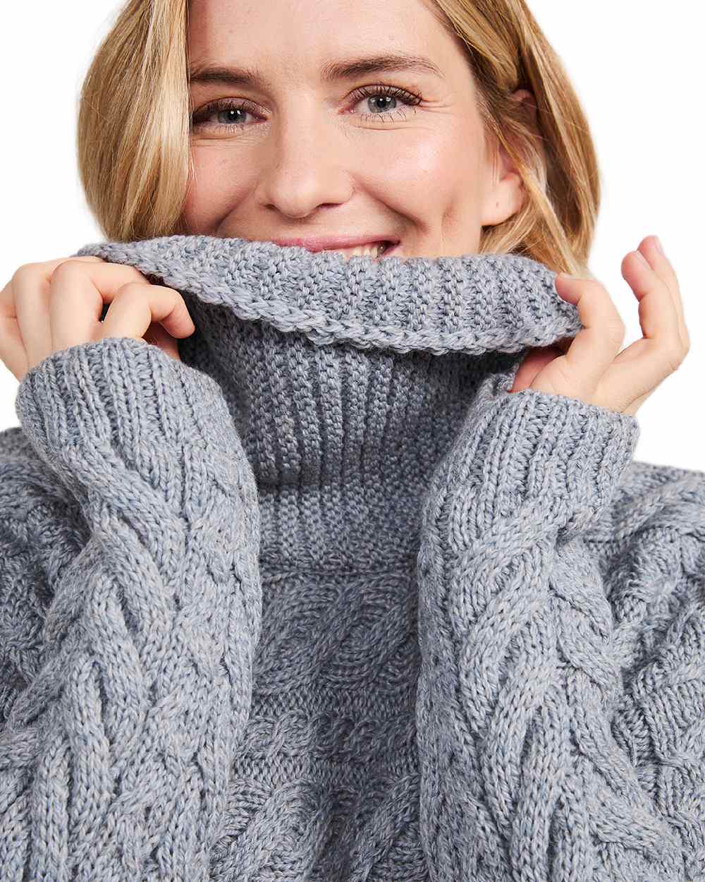 Aran Womens Derreen Horizontal Cable Sweater - Image 11