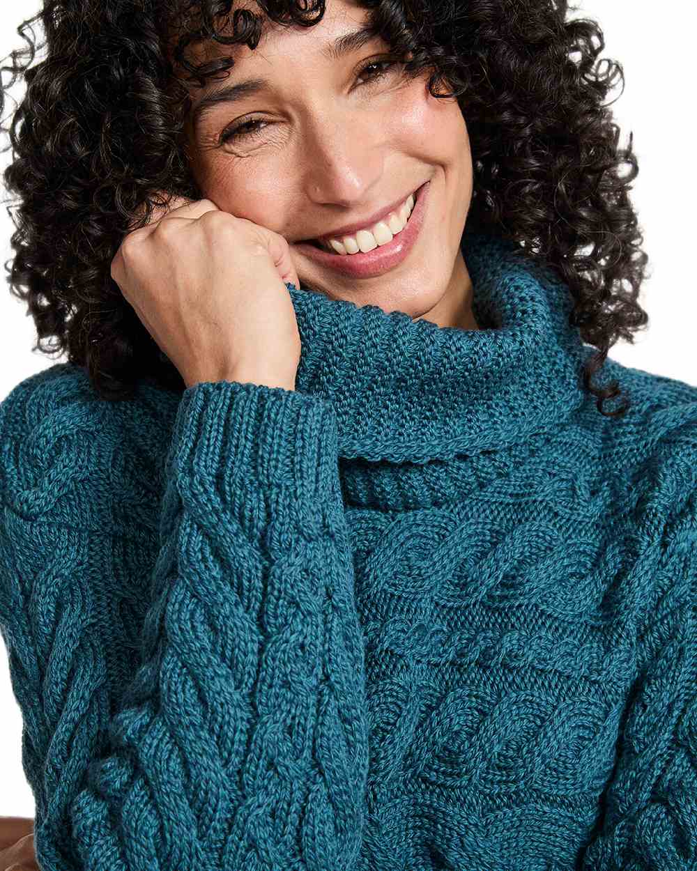 Aran Womens Derreen Horizontal Cable Sweater - Image 30