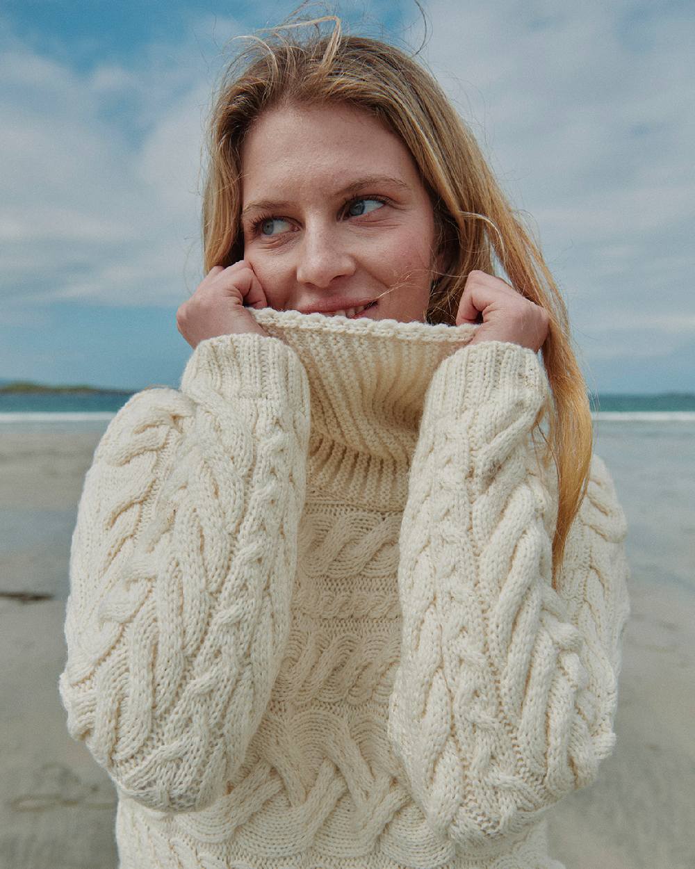 Aran Womens Derreen Horizontal Cable Sweater - Image 4