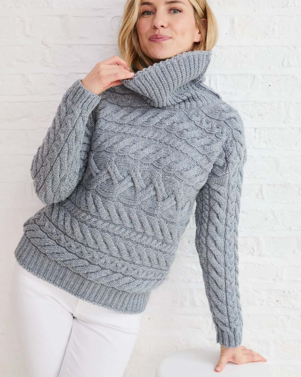 Aran Womens Derreen Horizontal Cable Sweater - Image 9