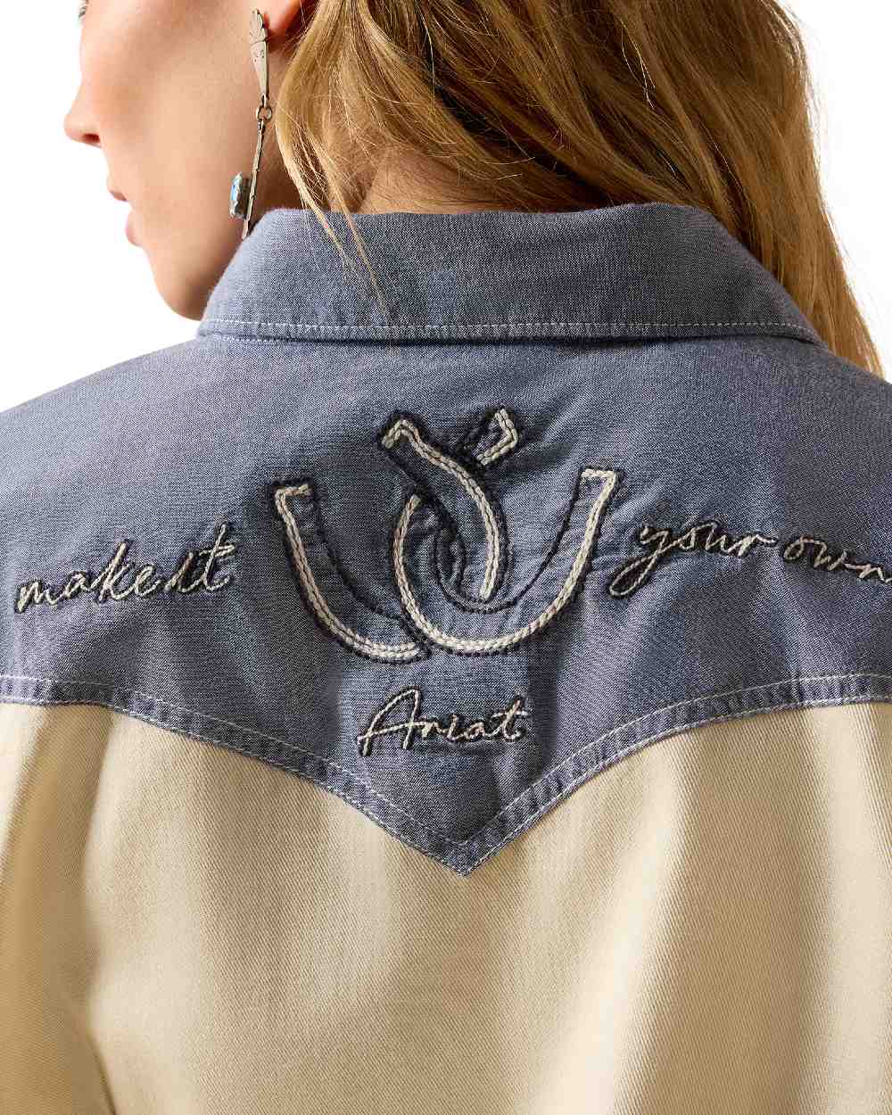 Ariat Womens Horseshoe Western Snap Shirt - Image 5