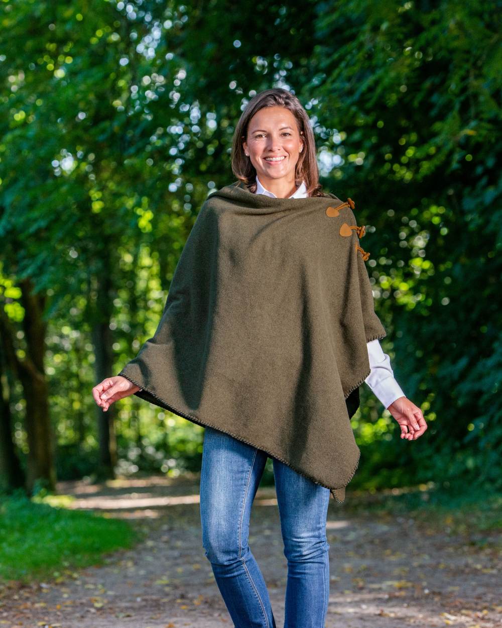 Baleno Elite Fleece Poncho - Image 4
