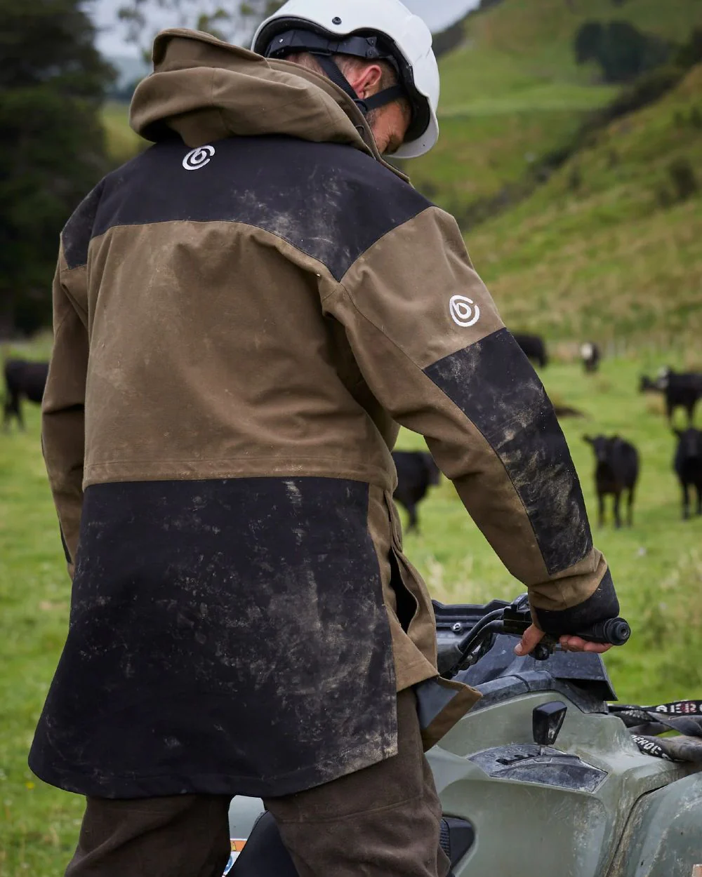 Betacraft Mamaku Jacket - Image 4