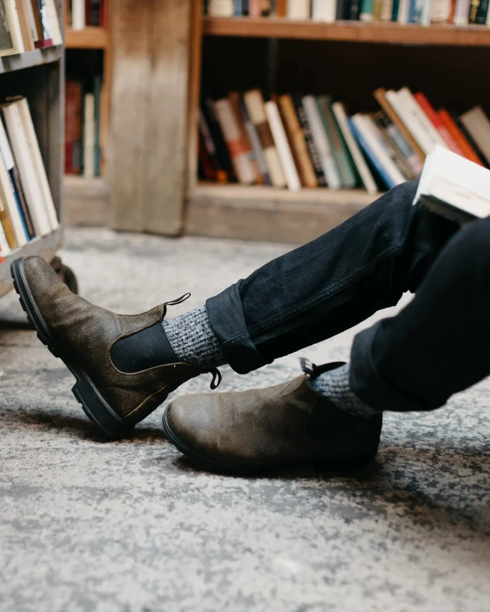 Blundstone 1615 Classic Waxed Suede Chelsea Boots - Image 4