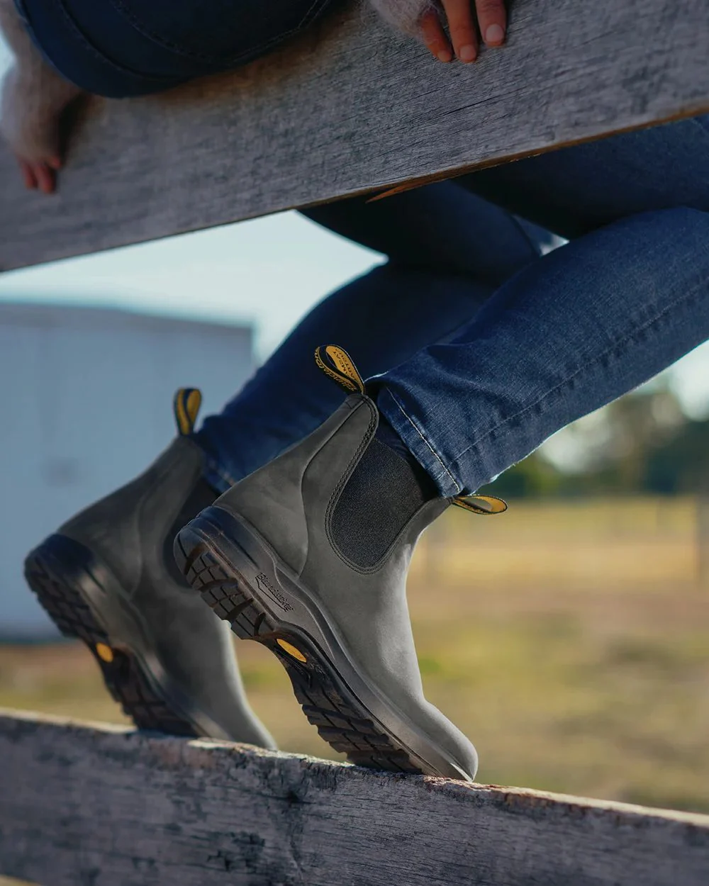 Blundstone 2055 Rustic Black Chelsea Boots - Image 4