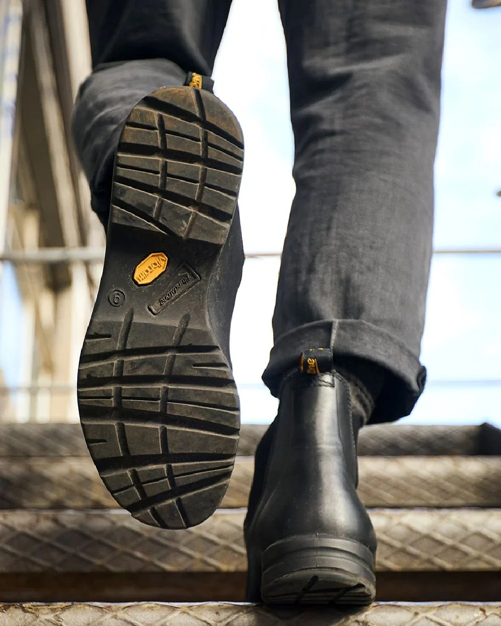 Blundstone 2058 Black Chelsea Boots - Image 10
