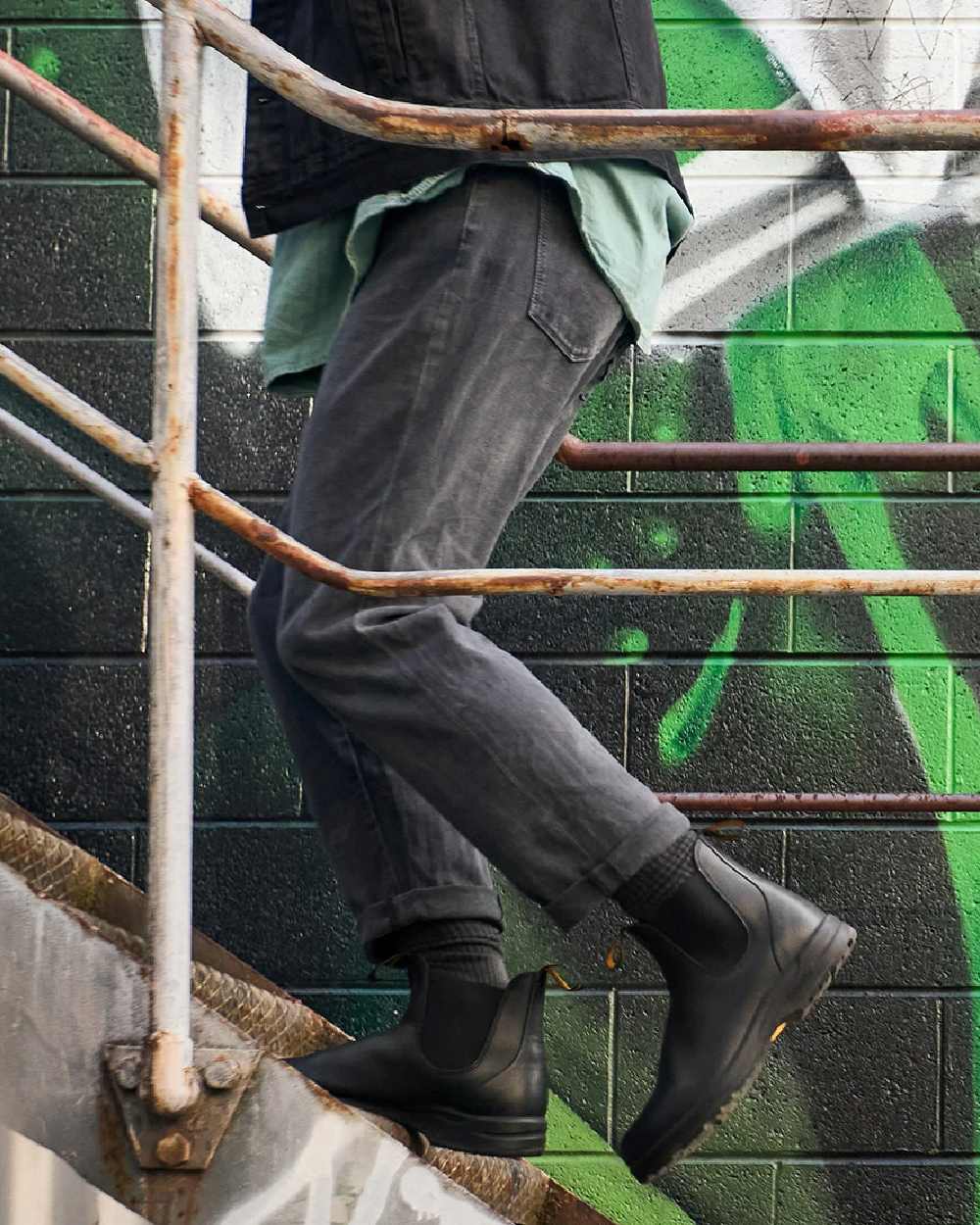Blundstone 2058 Black Chelsea Boots - Image 9