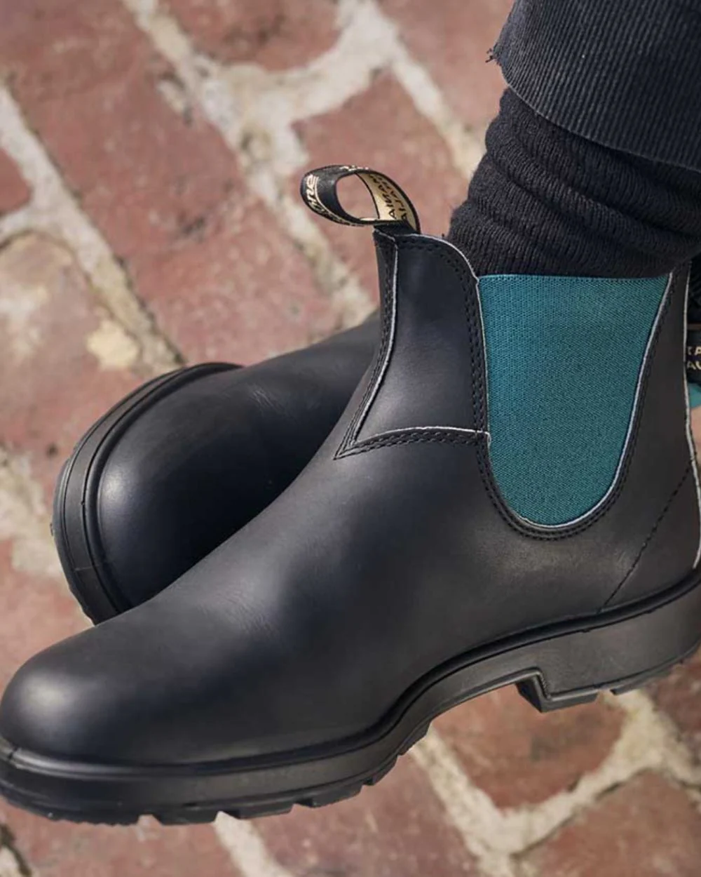 Blundstone 2307 Black Leather Chelsea Boots - Image 4