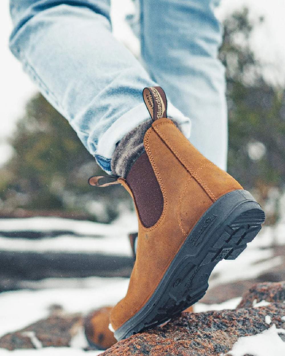 Blundstone 562 Saddle Brown Leather Chelsea Boots - Image 3