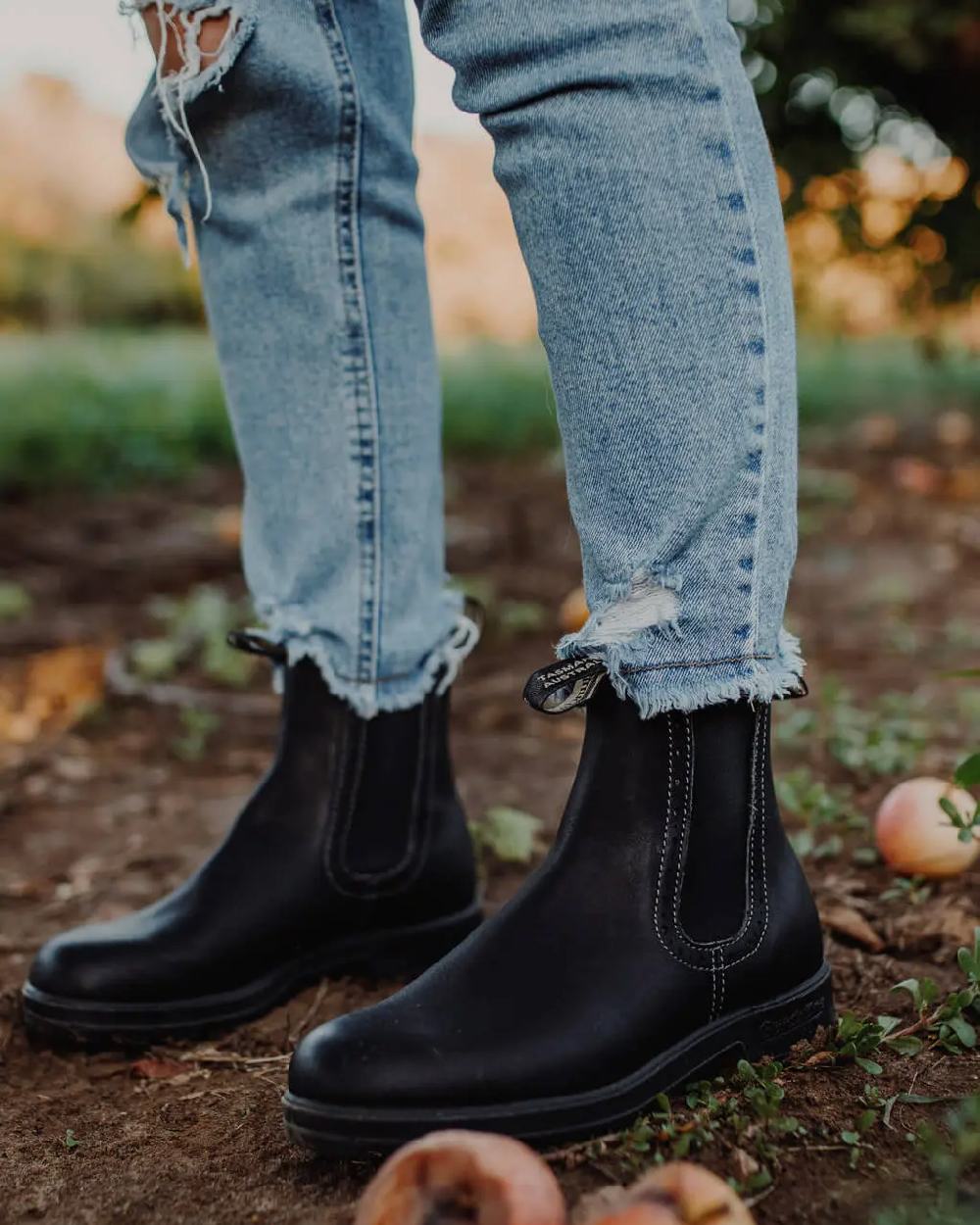 Blundstone Womens 1448 Black Chelsea Boots - Image 4