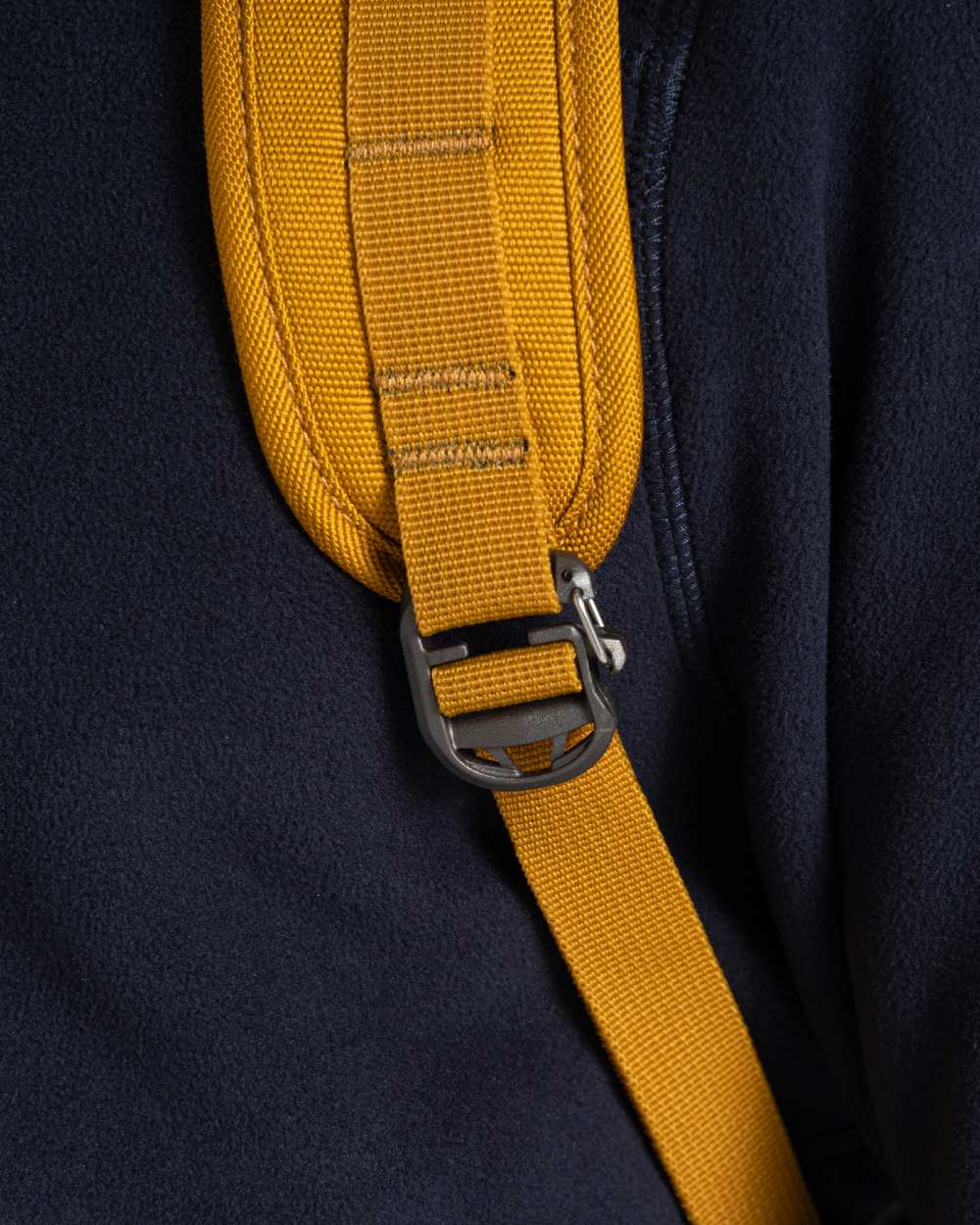 Craghoppers 16L Kiwi Classic Rolltop II Backpack - Image 17
