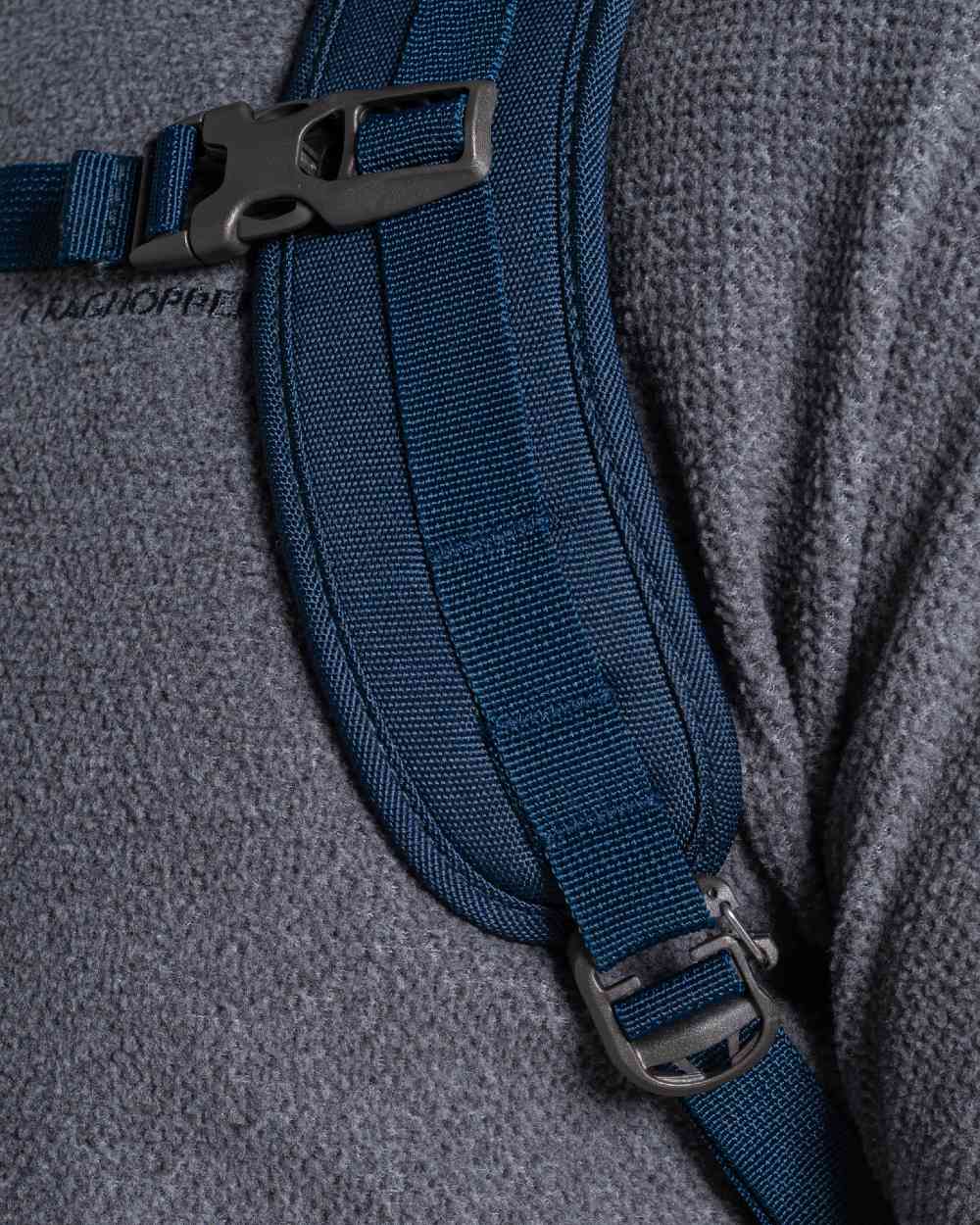 Craghoppers 20L Kiwi Classic Rolltop Backpack II - Image 6