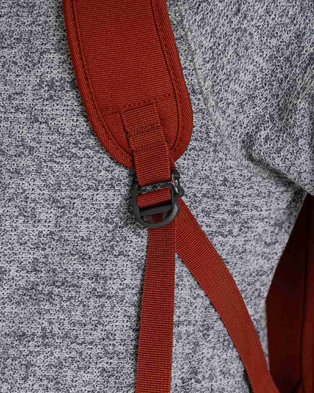Craghoppers 22L Kiwi Classic Backpack II - Image 9