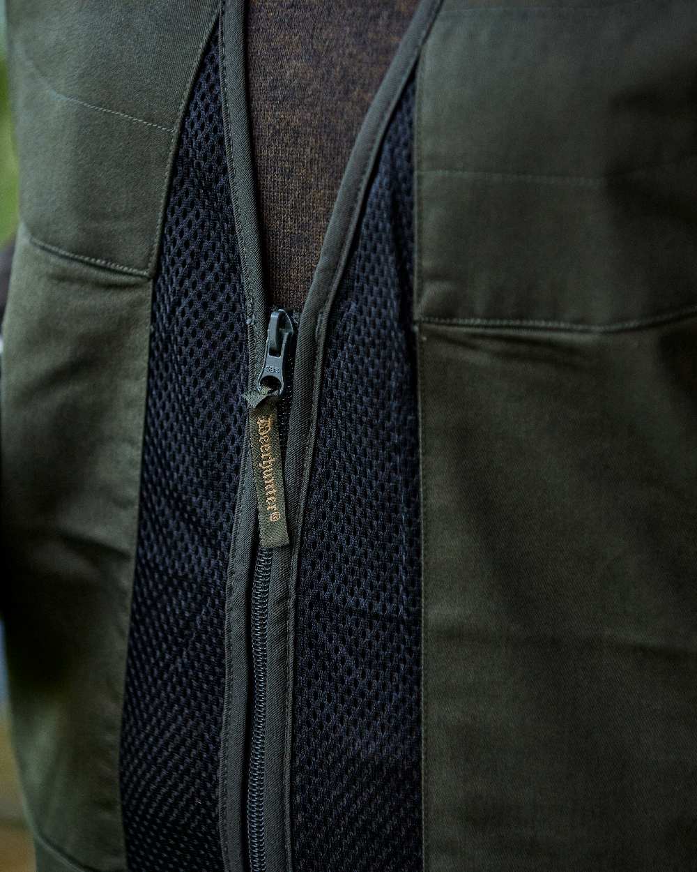 Deerhunter Atlas Mesh Shooting Waistcoat - Image 5