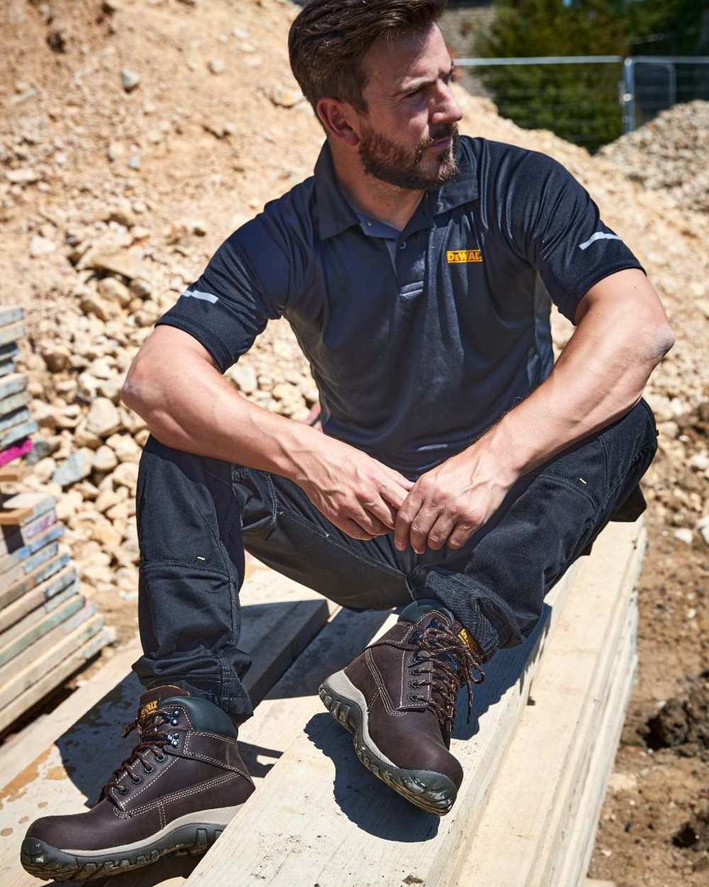 DeWalt Hammer Non-Metallic Safety Boot - Image 2