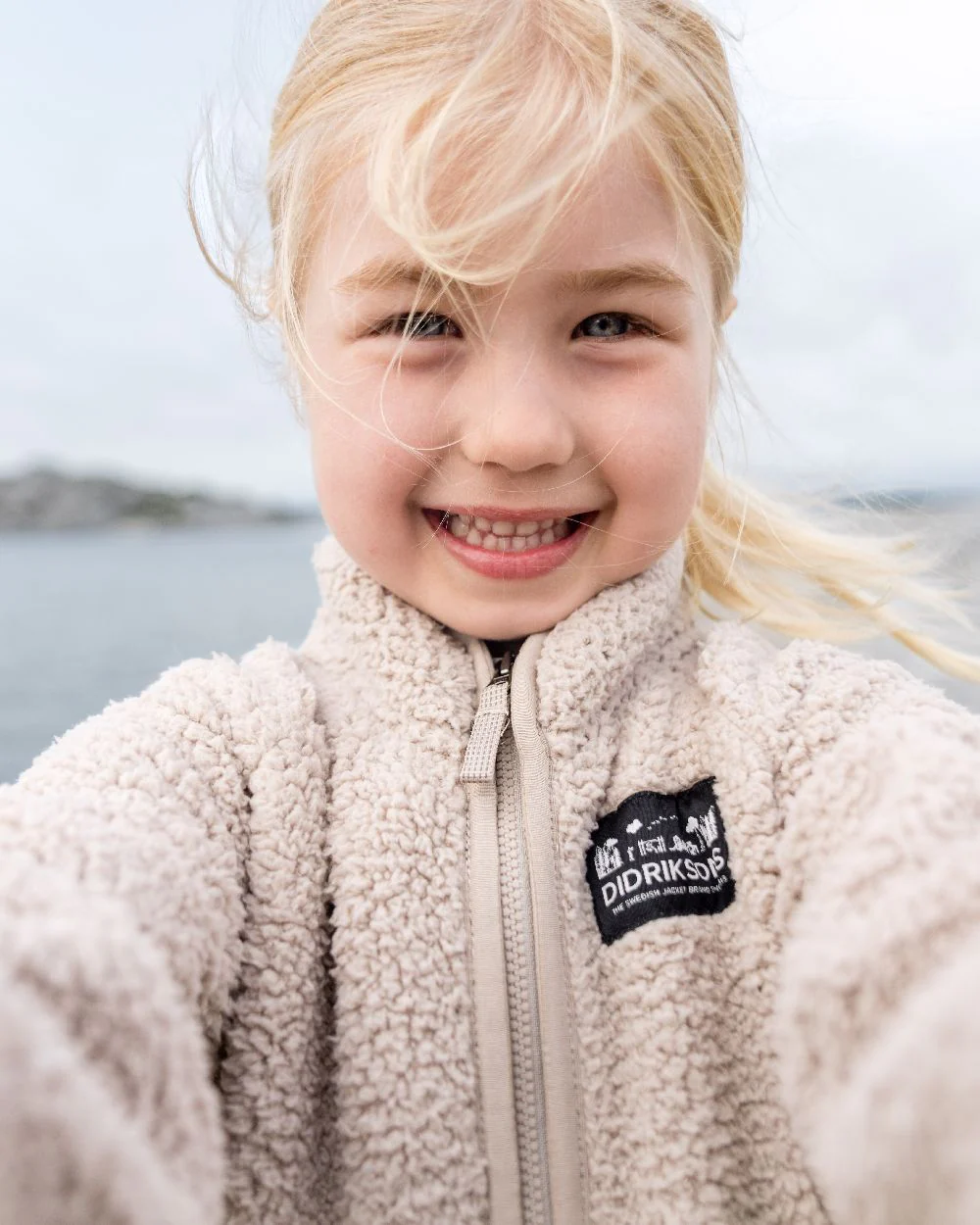 Didriksons Childrens Gibbs Full Zip Jacket 2 - Image 4