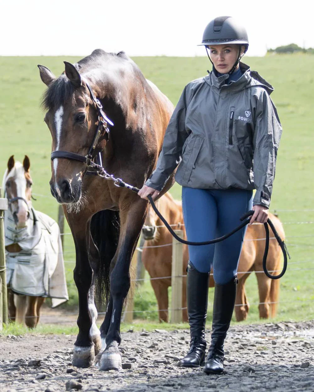 Equidry Womens Shortie Jacket - Image 19