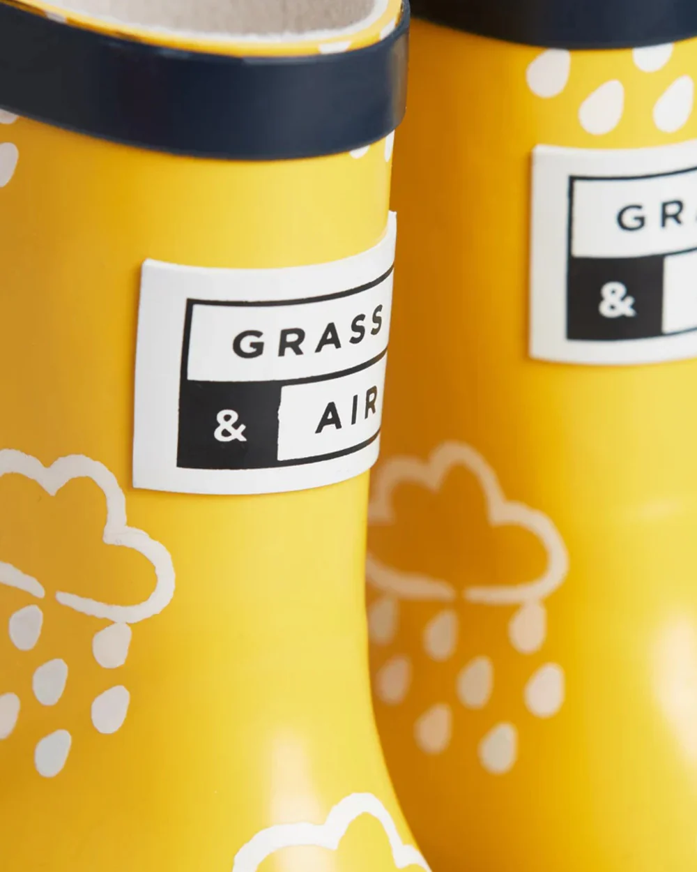 Grass & Air Childrens Colour-Revealing Wellies - Image 20
