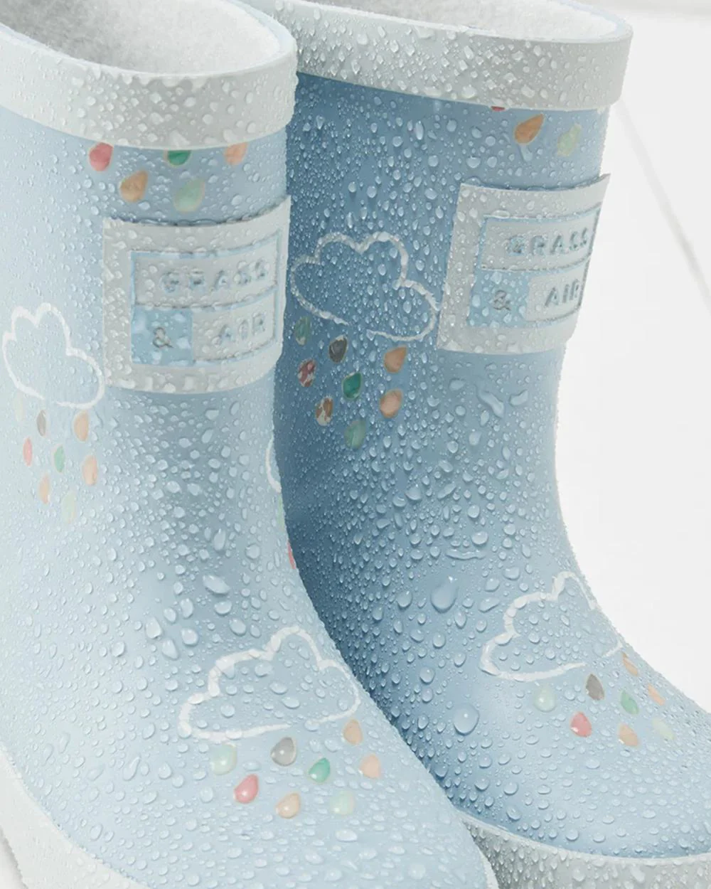 Grass & Air Childrens Colour-Revealing Wellies - Image 8