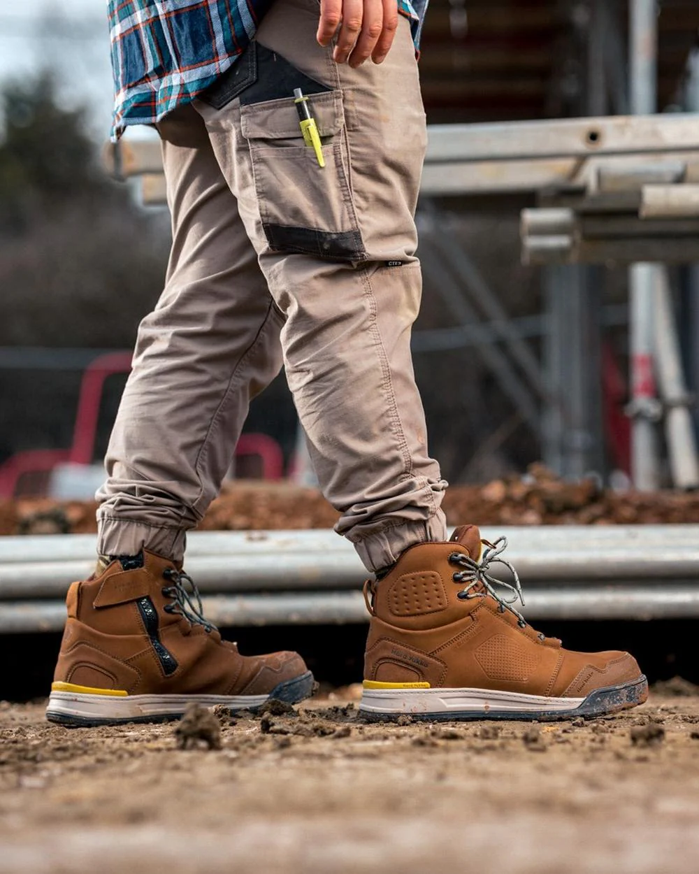 Hard Yakka Mens 3056 S7S 6 Safety Boots - Image 2