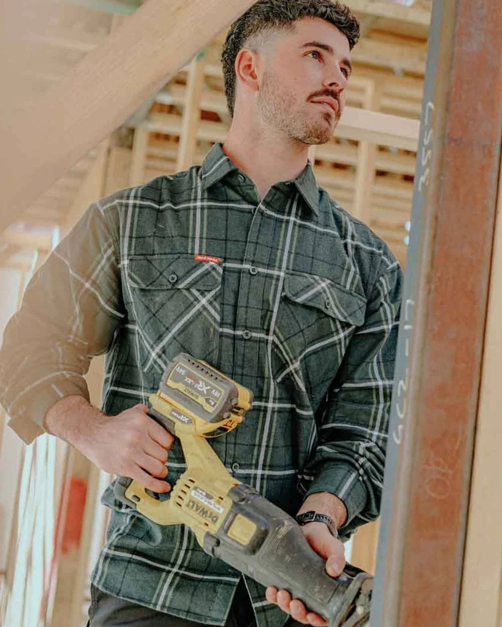 Hard Yakka Mens Lightweight Check Flannel Shirt - Image 15