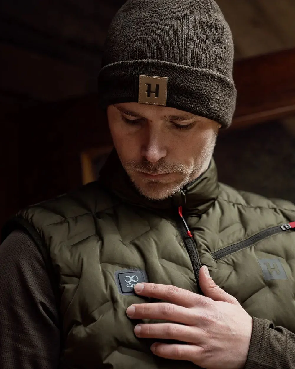 Harkila Clim8 Insulated Waistcoat - Image 4